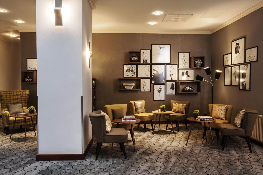 Renaissance Hotel 4*