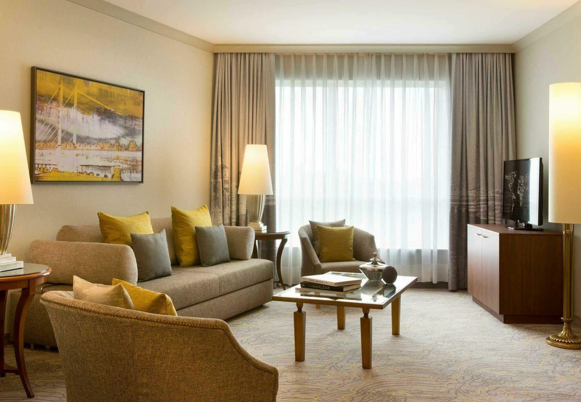 Renaissance 4* Düsseldorf